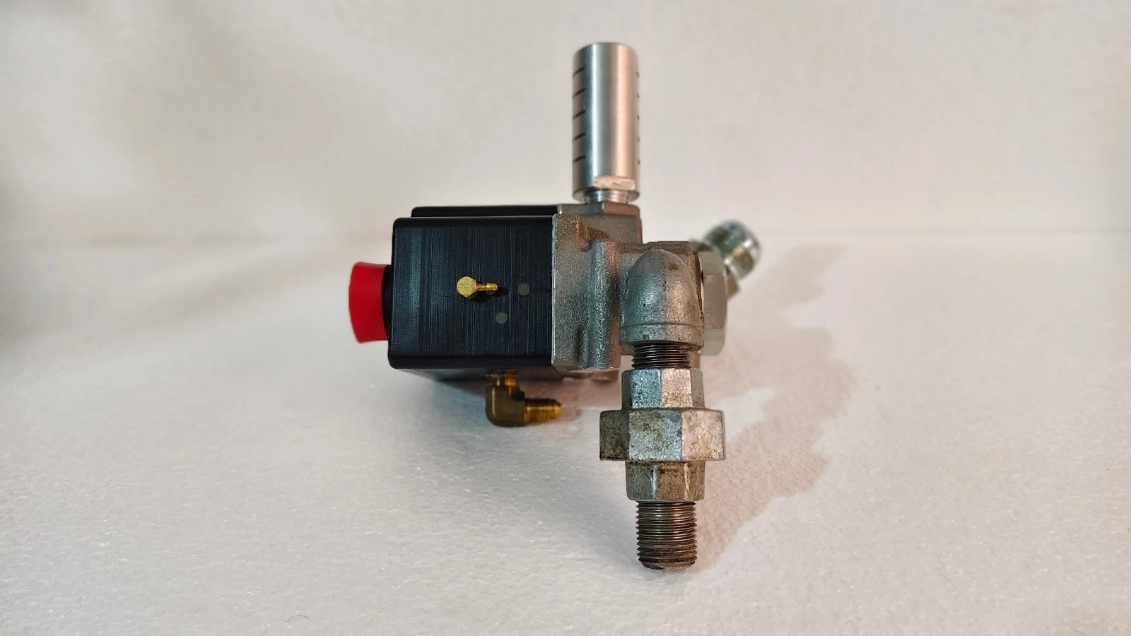 admin/uploads/uploads/automatic valve p06-008 emergency stop valve_4.webp
